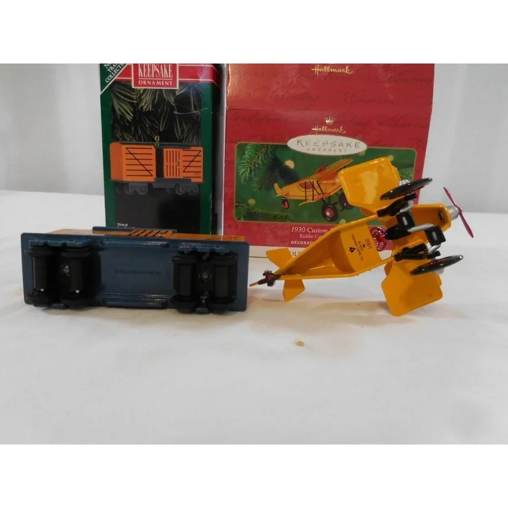 Hallmark Keepsake Ornament 1930 Custom Biplane Kiddie‎ Car Classics 2001 + Stock
